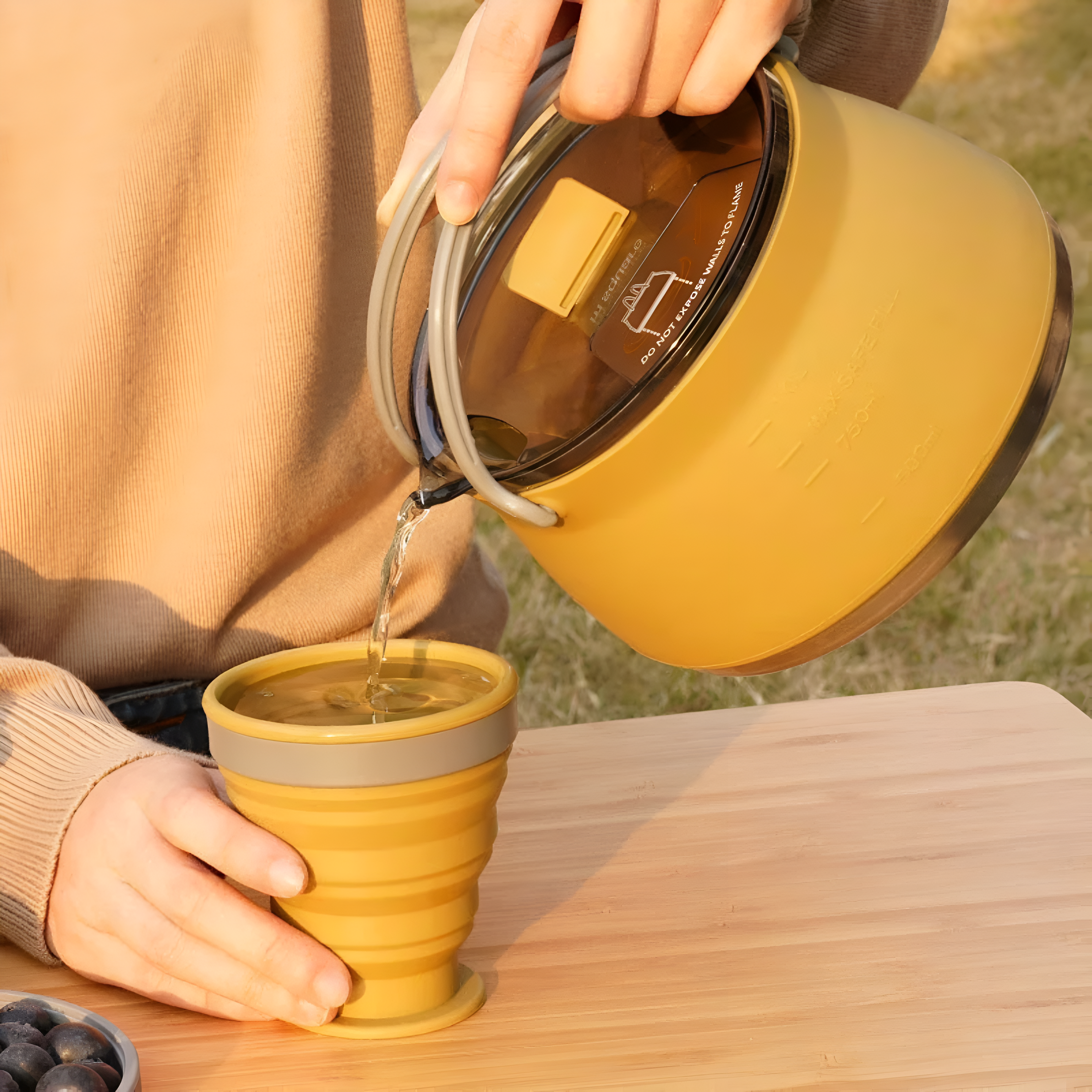 Collapsible Camping Kettle: Compact & Convenient Outdoor Cooking